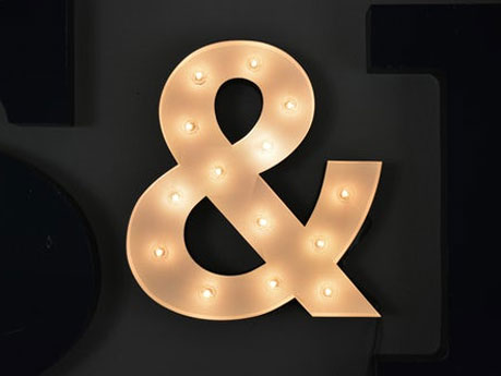 Piranha.Extend.Fields.StringField